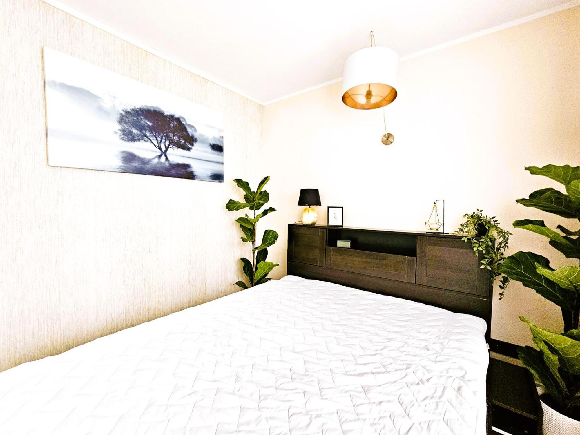 Cofy - Centrally Located, Quiet District, Air-conditioning, Free Parking, 24-7 Express Check-in-out, Close To Sea And Everything Need For Living! Appartamento