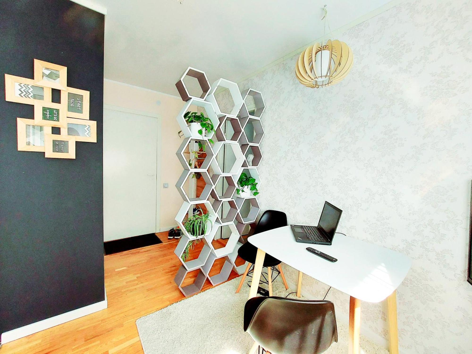 Cofy - Centrally Located, Quiet District, Air-conditioning, Free Parking, 24-7 Express Check-in-out, Close To Sea And Everything Need For Living! Appartamento Reval